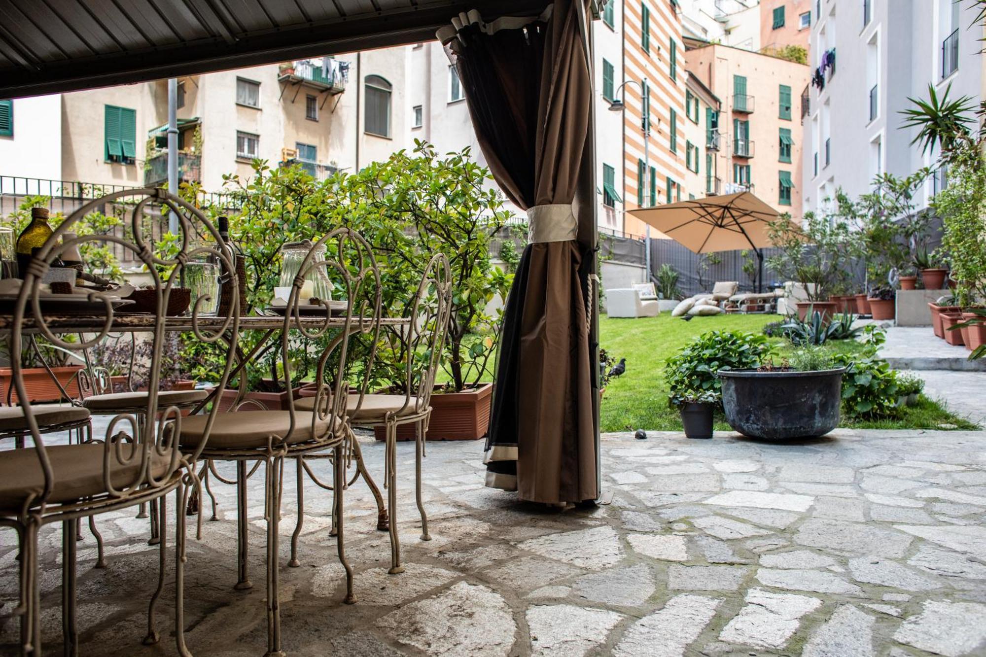 Giardino In Centro Storico -Appartamento Con Giardino, Genova Centro Storico, Acquario Eksteriør bilde
